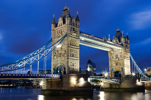 London (LHR) London (LHR)